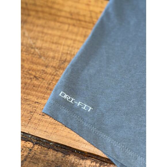 NWT Penn State PRIDE Nike Dri-Fit Gray Rainbow Nittany Lion Tank Top Size Medium - Picture 5 of 7